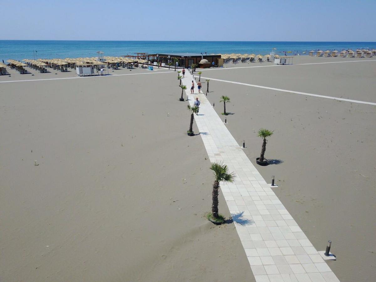 Hotel Hoti II Ulcinj Bagian luar foto